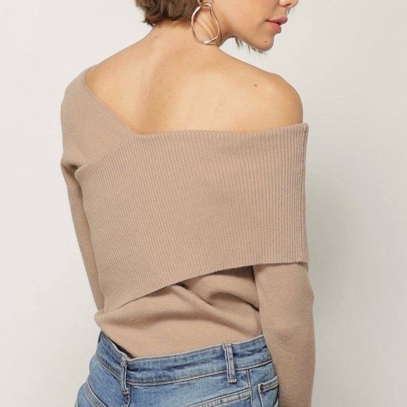 Line and Dot Sylvie asymmetrical sweater, small NWOT - Picture 2 of 6